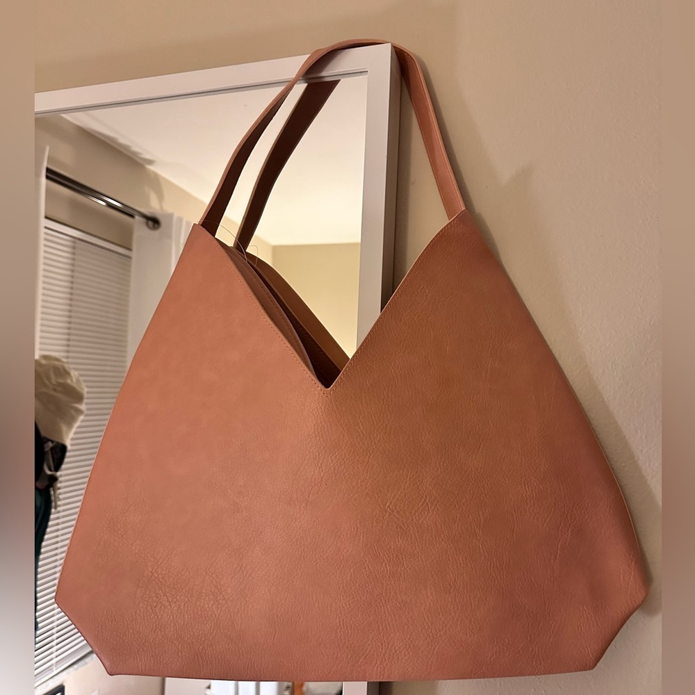 Large tote - Picture 3 of 3